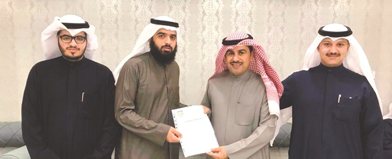 «اتحاد التطبيقي» يتحرك لوقف قرارات وقف بدل التخصص النادر