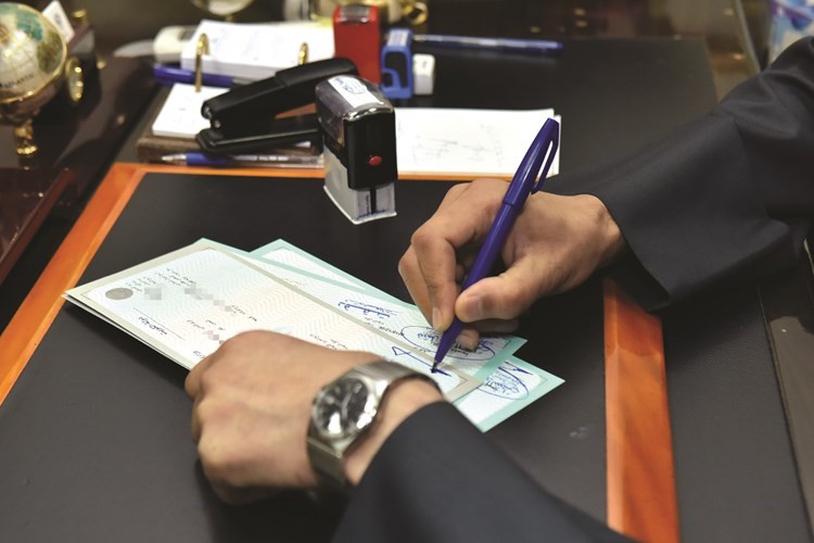 اعتماد الشهادات﻿