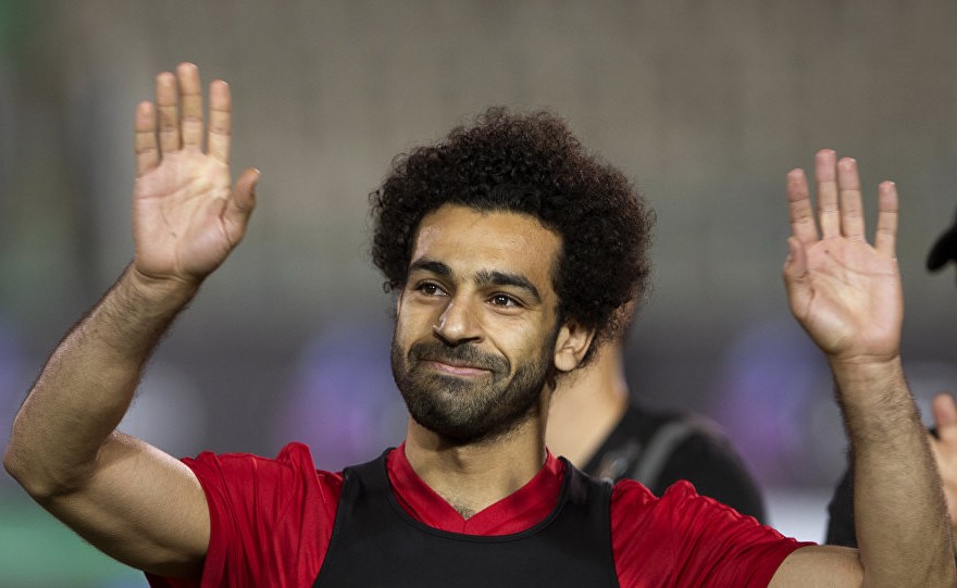 صورة.. ماذا فعل محمد صلاح مع فنانة عربية بعد الفوز على ارسنال ؟