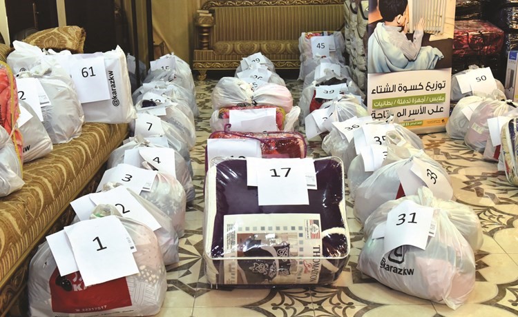 جانب من البطانيات وكسوة الشتاء التي اعدتها الجمعية ﻿