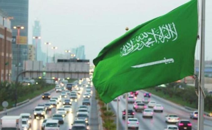 السعودية تبدأ غدا منع الأجانب من العمل في 5 أنشطة بسوق العمل