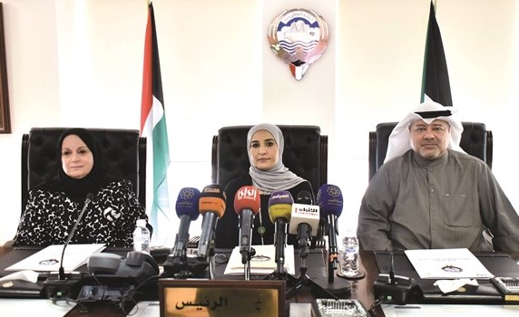 الوزيرة مريم العقيل ود. خالد مهدي ود. لبنى القاضي	(محمد هنداوي)﻿