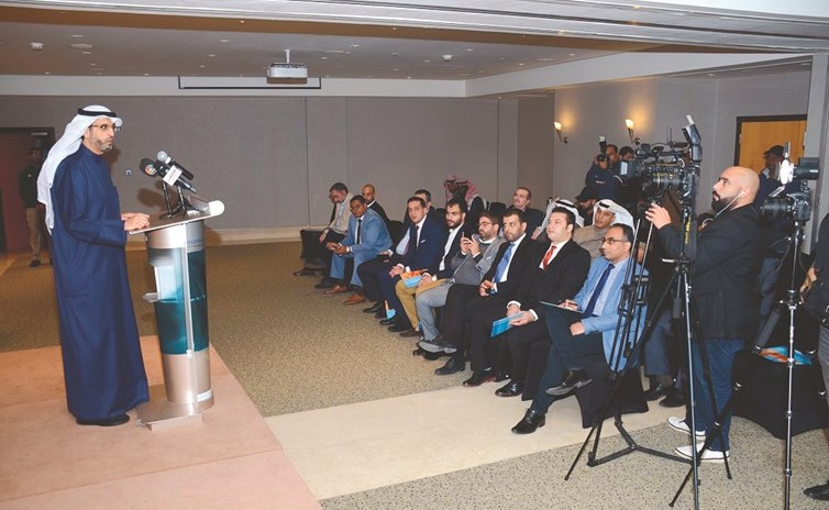 جاسم الفجيمتحدثا خلال المؤتمر الصحافي﻿
