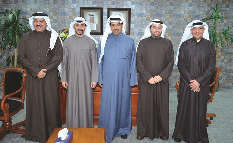 مروي والهدبة استقبلا المهنئين بـ «الهيئة»
