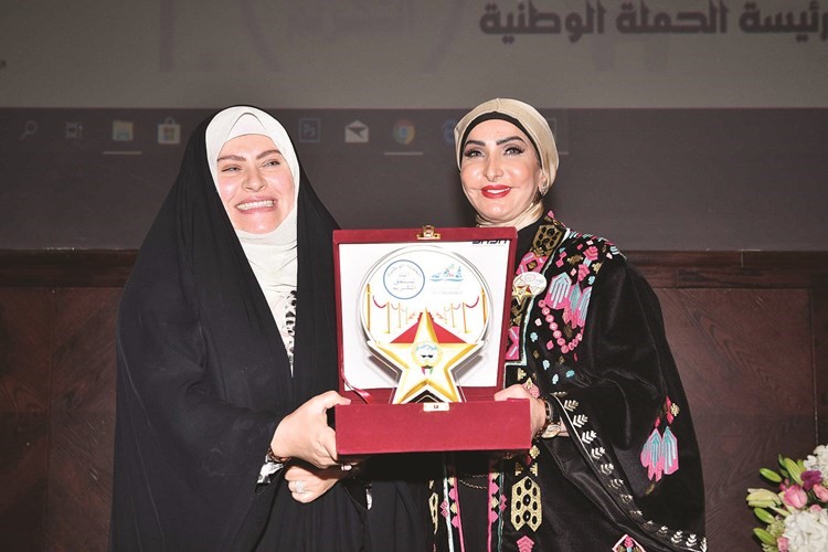 الشيخة انتصار تكرم وداد المطوع﻿