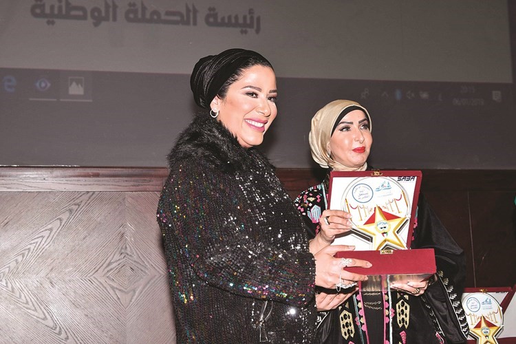 الشيخة انتصار تكرم نرجس النكاس﻿
