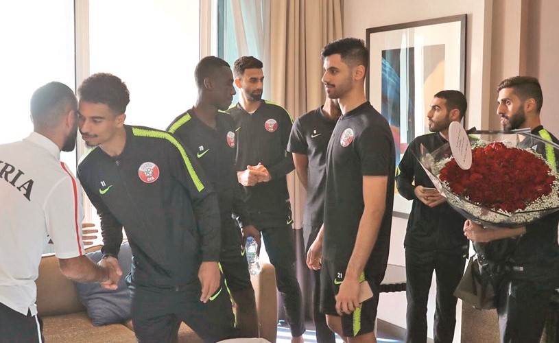 لاعبو العنابي يزورون أومري