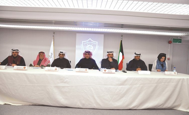المتحدثون في الورشة ﻿