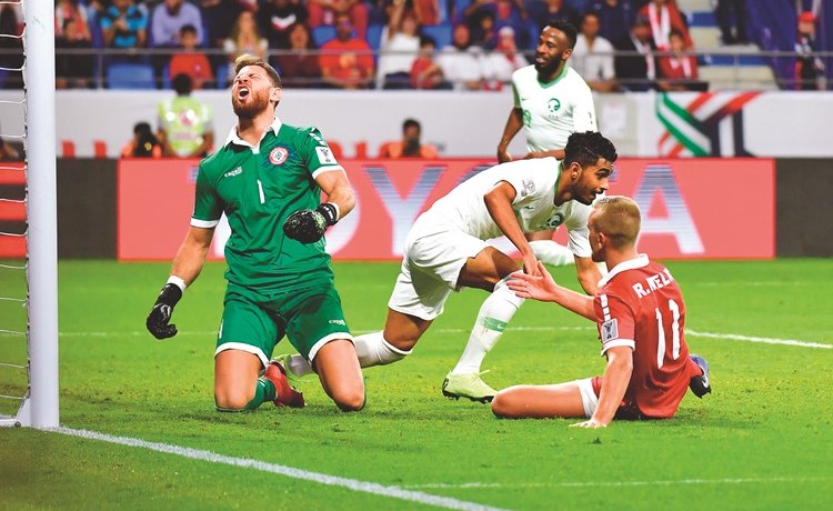 السعودية تتجاوز لبنان وتبلغ دور الـ 16