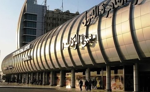 وصول جثامين 5 مصريين لمطار القاهرة توفوا بحادث سير في الكويت