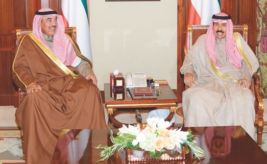 سمو ولي العهد الشيخ نواف الأحمد مستقبلا الشيخ صباح الخالد ﻿