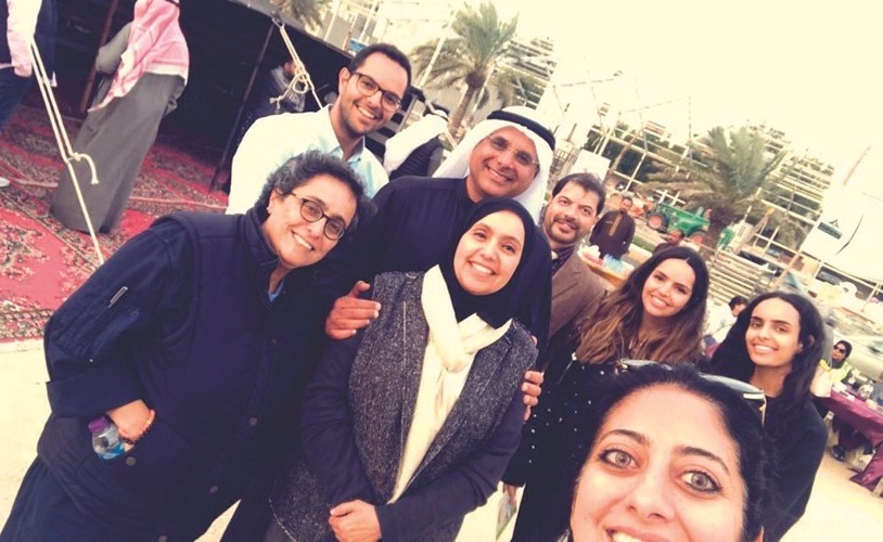 فريد الفوزان مع أسرته﻿