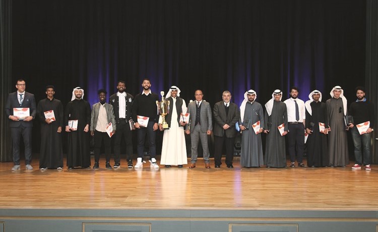 «AUM» كرّمت طلابها الفائزين في دوري الجامعات الخاصة