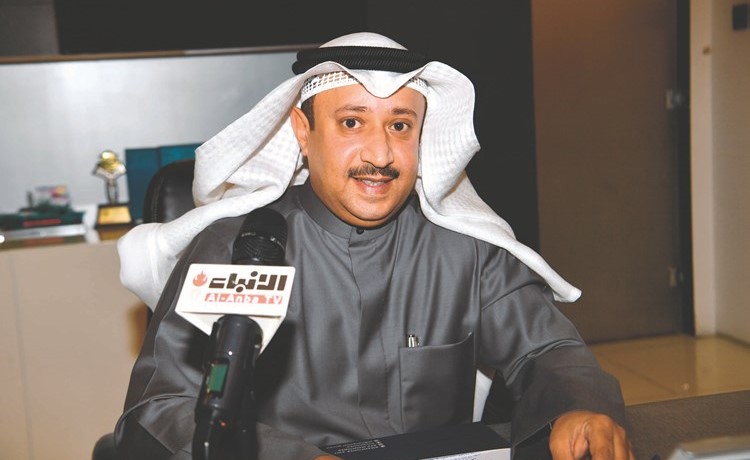 بالفيديو.. الخضر لـ «الأنباء»: إعادة النظر في رسوم معاملات «العمل» ومراجعة اللوائح المحددة لإصدار التصاريح والأذونات