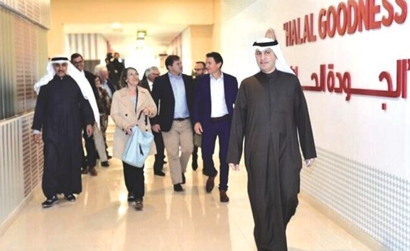 بدر السبيعي وأسامة بودي لدى زيارة الوفد البرلماني الأسترالي﻿