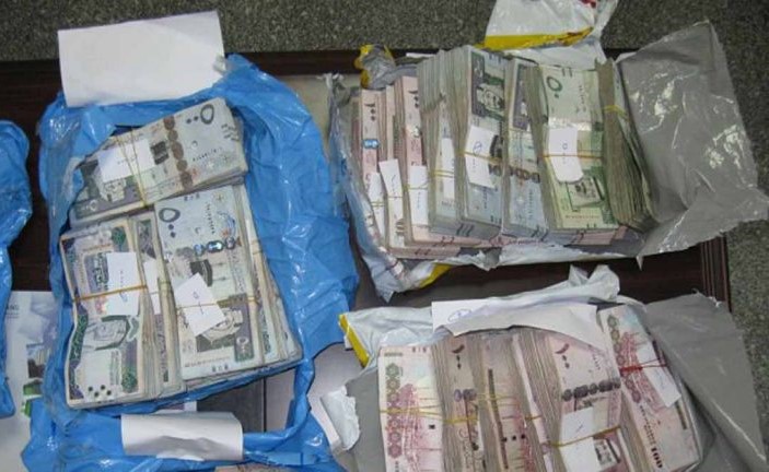 القبض على مشعوذ بالسعودية يدّعي مضاعفة الأموال بالسحر