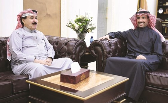 الرئيس الغانم مع أحمد الجارالله﻿