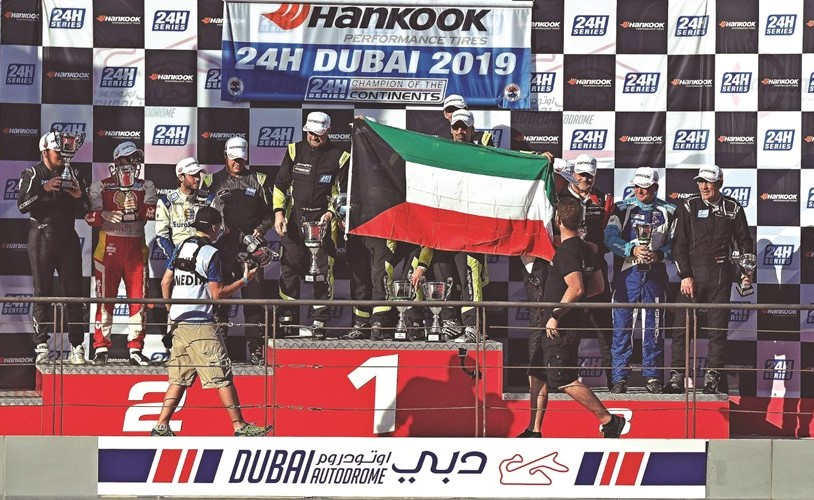 الانتصار الثاني لخالد المضف في سباق 24 ساعة في دبي
