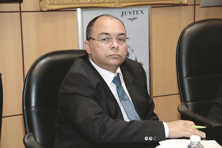 فكتور تامايو ﻿