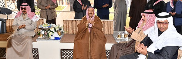 صاحب السمو حضر مأدبة غداء أقامها الشيخ علي الجابر على شرف سموه في مزرعة "عزايز" بمنطقة العبدلي