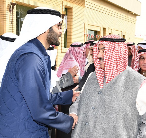 صاحب السمو حضر مأدبة غداء أقامها الشيخ علي الجابر على شرف سموه في مزرعة "عزايز" بمنطقة العبدلي