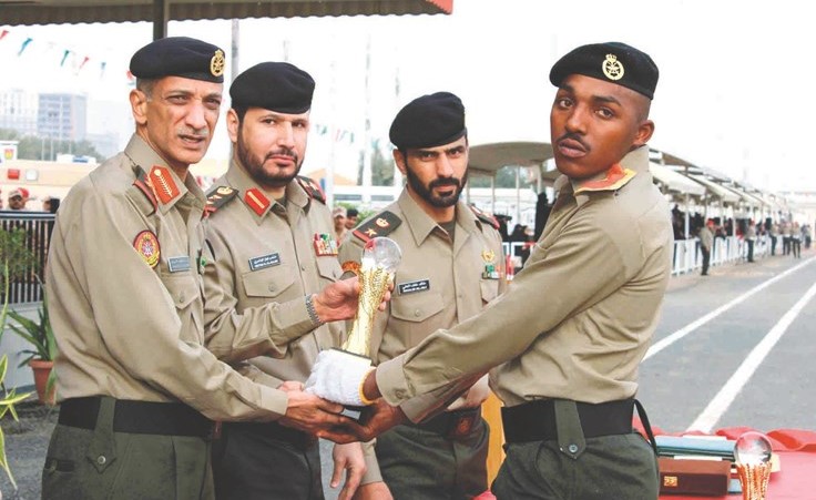  ومكرما صاحب المركز الأول في التفوق الرياضي﻿