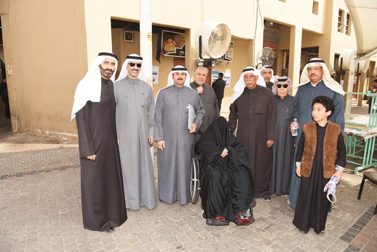 عدد من المشاركين في الإضراب﻿