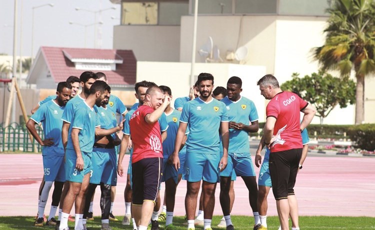 «السرية» شعار القادسية والكويت قبل نهائي كأس ولي العهد