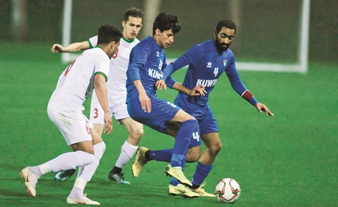 جانب من مباراة الأولمبي وإيران على هامش دورة قطر الدولية﻿