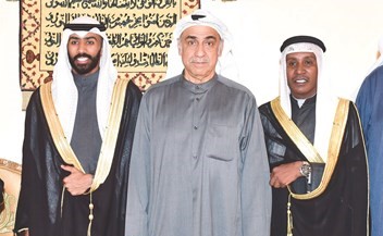جاسم يعقوب يبارك للمعرس ووالده﻿
