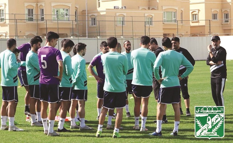 الأخضر يكثف تدريباته.. وبرنامج خاص للكندري