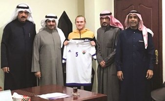 الأسترالي اولسن يوقع لفريق الجهراء بحضور الرئيس نواف جديد﻿