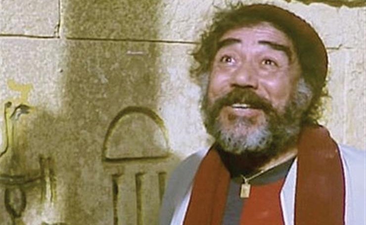 بالفيديو.. قصة الممثل المصري الراحل فؤاد أحمد "هامان" الذي فقد بصره بسبب استحمامه بالبنزين والجاز!