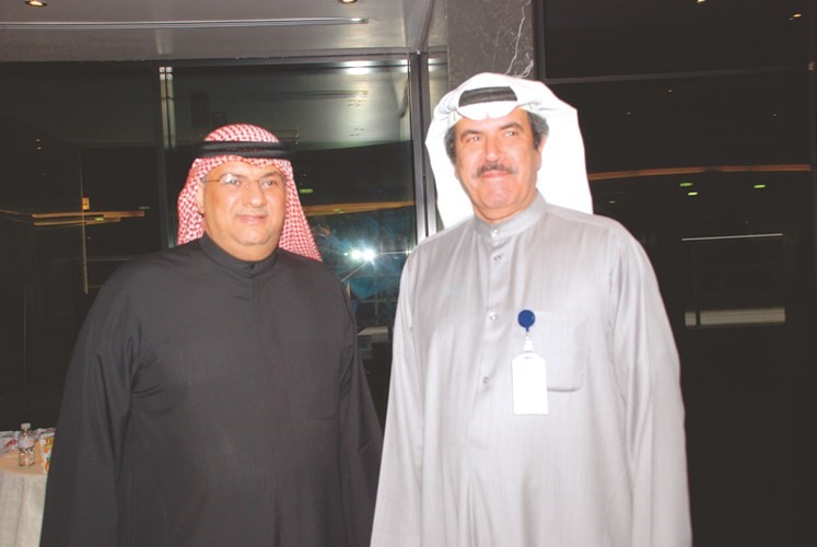 محمد جاسم الحميضي وإبراهيم الربيعان أثناء الحملة﻿