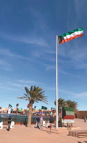 «القرية التراثية» تطلق فعاليات بمناسبة الذكرى الـ 13 تولي الأمير مقاليد الحكم