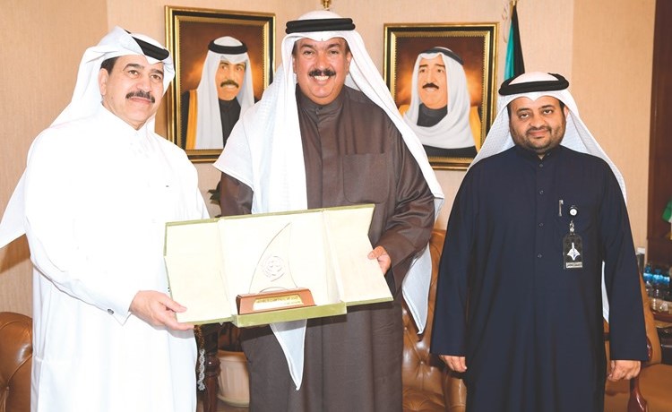 المضف ناقش دور الشباب في العمل التطوعي مع رئيس «الاتحاد التطوعي»