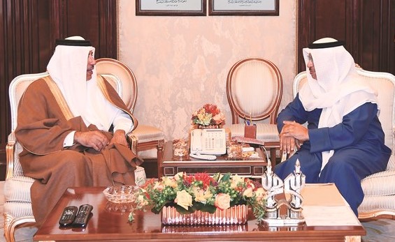 سمو الشيخ جابر المبارك مستقبلا الشيخ حمد بن جاسم﻿