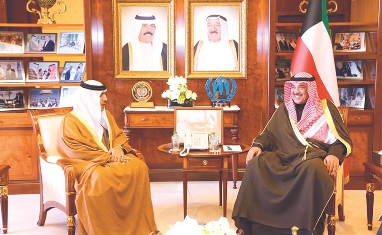 الخالد خلال لقائه مع السفير الإماراتي الجديد صقر ناصر الريسي	﻿