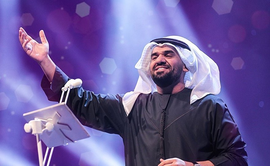 بالفيديو.. حسين الجسمي يتجوّل بالـ"توك توك" في شوارع مصر