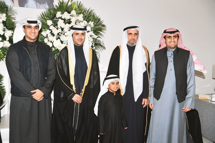 عبدالرحمن المناعي ومحمد المناعي ونبيل المناعي يهنئون﻿