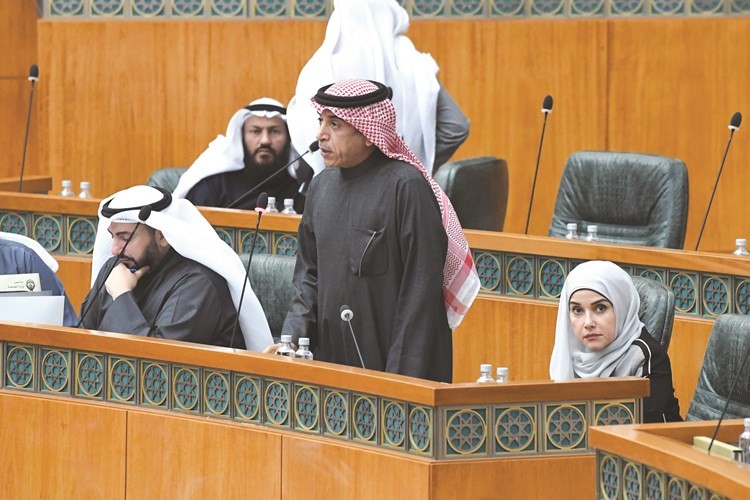 د حامد العازمي﻿