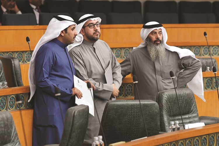 نايف المرداس وأسامة الشاهين وفراج العربيد﻿