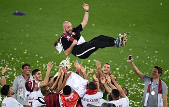 قطر تتربع على عرش آسيا للمرة الأولى بتغلبها على اليابان بثلاثة أهداف مقابل هدف