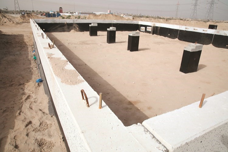 من الأعمال في محطات الكهرباء بالمشروع ﻿