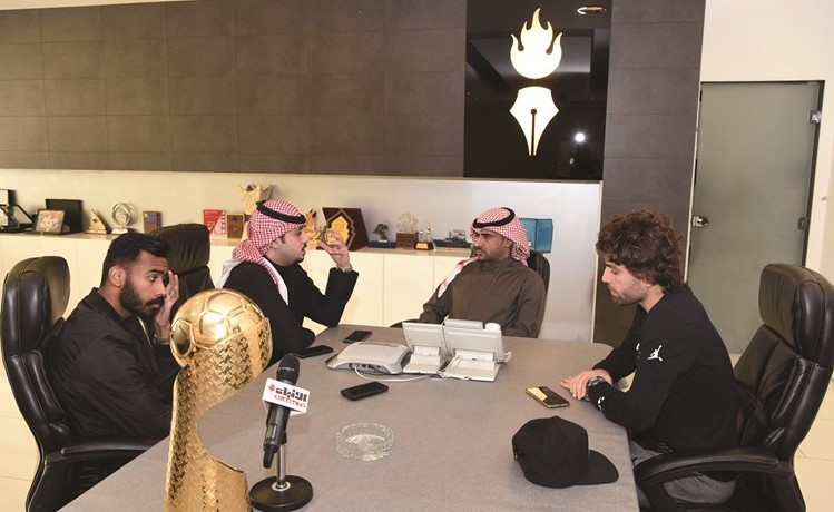 ضيوف الأنباء أحمد الفرهود وشريدة الشريدة وحميد ميدو يتحدثون للزميل يحيى حميدان	(أحمد علي) ﻿