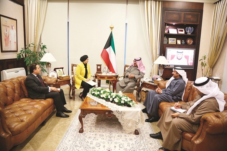 خالد الجارالله مستقبلا نازلي الفيومي﻿