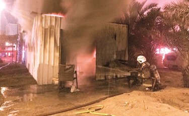  ويكافحون حريق الإطارات﻿