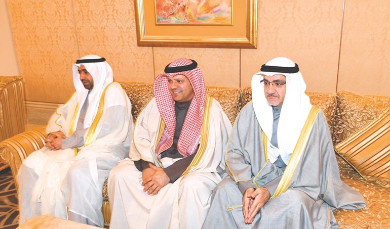  د. خليل عبدالله وفيصل الكندري ود. حمود الخضير﻿