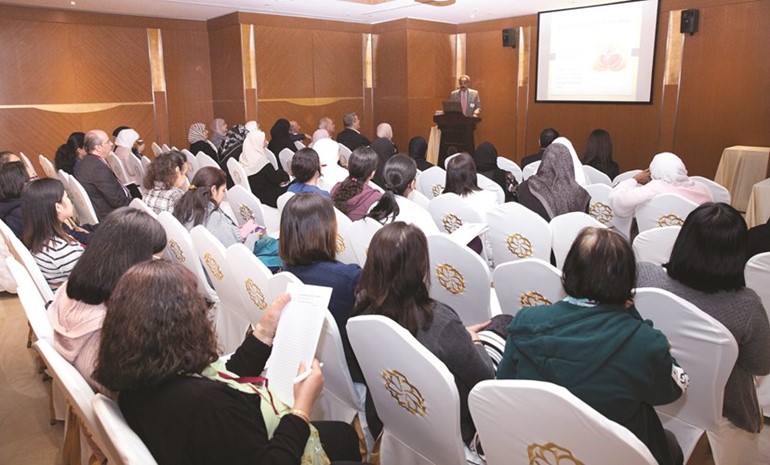 متابعة من الحضور﻿