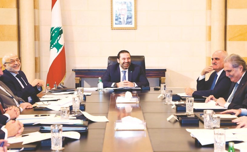 رئيس مجلس الوزراء سعد الحريري مترئسا في السرايا الاجتماع الثاني للجنة الوزارية المكلفة صياغة البيان الوزاري (محمود الطويل)﻿